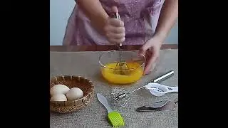 Bigger Stainless Steel Semi automatic Egg Whisk Hand Push Rotary Whisk Blender Versatile Milk
