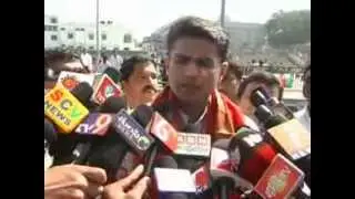 Omar Abdullah's Wife, Sister at Tirumala
