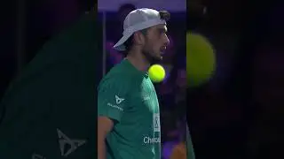 Crazy drop shot from Gal&aacute;n in Milano P1