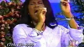 Juanita Bynum Speaking Her Mind And The Crowd Goes Into A Ugly Praise!