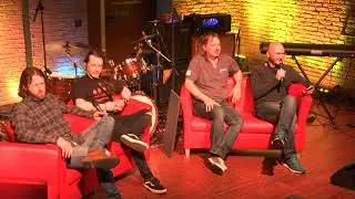Tonewood Debate & PHIL X LIVE from GuitCon