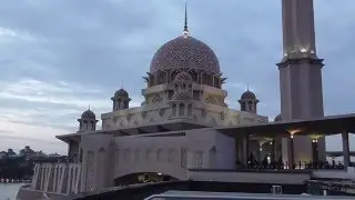 Azan from Masjid Putra in Putrajaya, Malaysia