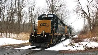 Jack Sees L022 @ Schodack Landing, NY W/ Friendly Engineer, 2 SD40&rsquo;s 💜💜, & Lots of Grain