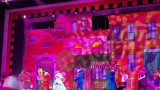 Universal Studios Singapore | Sesame Street Performance