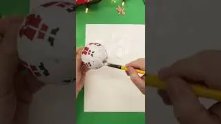 Decoupage a Christmas bauble with Deco Pudge