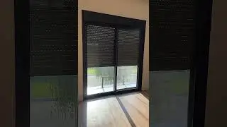 Tenha noite de sonos tranquillas! Porta com persiana integrada - Esquadria de aluminio