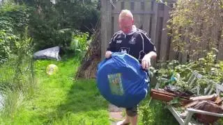How to fold a Froyak pop-up tent from Action store