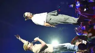 Backstreet Boys - DNA World Tour - Paris - 08/10/2022 Speech AJ + Kev