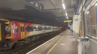 SWR Class 158 158880 Leaving Southampton Central - 10/11/2022