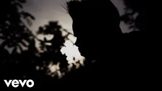 Desi Valentine - Shades of Love (Official Music Video)