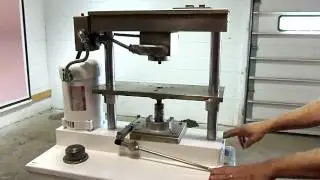 Comtec Pie Press, Running