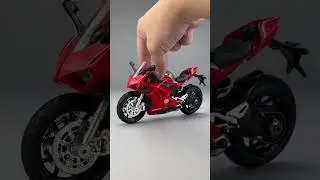 Ducati Panigale V4s Motorcycle #viral #diecast #shorts