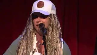Lexi Lew performs Daddy Drank A Lot at the Indie Country Showdown!