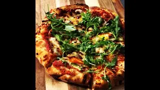 Pizza & sauce - simple recipe and hand mixed dough for spectacular results with basic tomato sauce