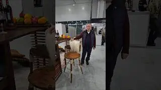 Акцентный предмет - эксклюзивный #стулбарный с длинным мехом