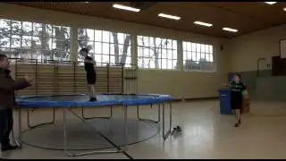 Leon 1. Trampolin Test 4 Treffer JoeAlexander