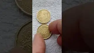 208. Two 20 euro cent 2009 coins from Slovakia are in error