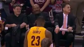 LeBron James Pays Tribute to Jim Brown Pregame