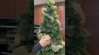 #christmas  Hacks 131--How do you string Christmas balls together？#xmas  #christmastree #decoration
