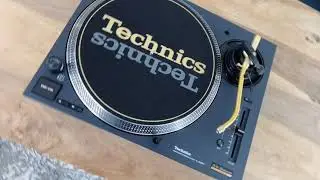 Unboxing Technics SL-1200M7L Blau