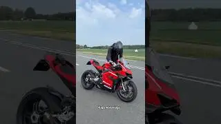 DUCATI PANIGALE V4S Akrapovic Exhaust 🔥 Sound like Monster 😱 #trending #viral #automobile #ducati