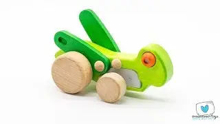 Wooden toys | Moving Grasshopper