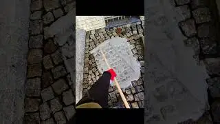 K&ouml;nnte auch deine Pflasterfl&auml;che sein  #stein #2komponentenfuge #gummilippe #bibiblocksbergbesen
