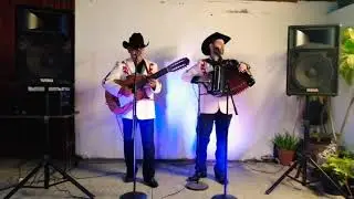 Los Ojitos de mi Elena - PLAK2 FaraFara (Misa y Chava)