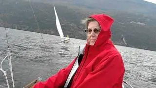 Edel 4 suivit par Etap 20 Navigation à 6 noeud le Lac du Bourget V7