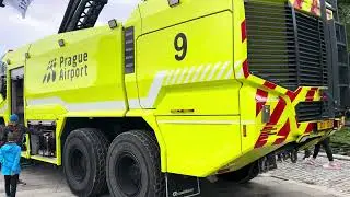 Z&aacute;sahov&yacute; speci&aacute;l - Rosenbauer Panther @PragueAirport #pragueairport @RosenbauerGroup #rosenbauer 