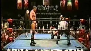 Se7en w/Jeff G. Bailey -vs- Shadow Jackson (Dog Collar)