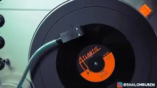 Play a 45rpm Vinyl Record