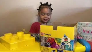 LEGO CLASSIC 10692: Unboxing and Building a Grocery Store