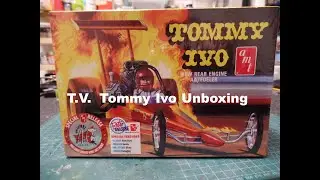 T.V Tommy Ivo Rear Engine Dragster AMT 1:25 Scale Model Car Kit Unboxing
