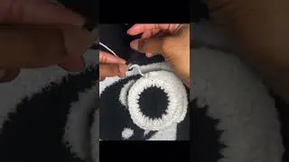 Adding a new color to your crochet project with a secure knot 🪢          #crochet #crochettutorial