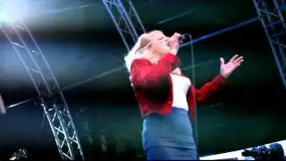 LauraVane beekpartk270511.MOV