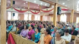 SORE TADI DI GEREJA HKBP PEARAJA,RATUSAN  KAUM TUA