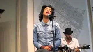Alice Smith - Lover, You Should've Come Over (Jeff Buckley Cover)