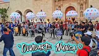 Olvidarte Nunca |El exito 2025 Con 5 Bandas en Acción Gran Calenda de graduación UABJO Oaxaca 🔥✨️💯
