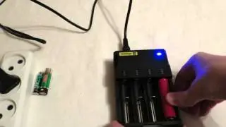 Интеллектуальное зарядное устройство Nitecore  Intellicharger i4 (2014 version)