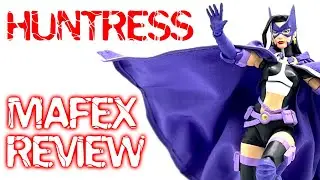 Medicom Mafex Huntress 170 Action Figure Review