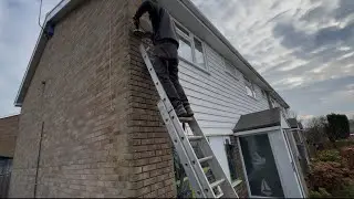 Repointing preparation grind out off a ladder 