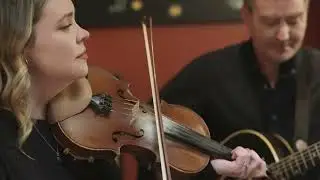 Rachel Davis & Darren McMullen - River and the Road