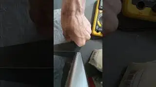 Super Simple carbon salt iron air battery 9000 using metal file and charcoal.