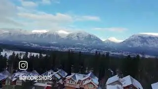 una hermosa vista de las monta&ntilde;as tomada por mi Dji Neo + Motion Controller