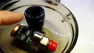 UWATEC КОМПЬЮТЕР ДЛЯ ПОГРУЖЕНИЯ как вскрыть и какие элементы питания установлены