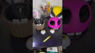 Chica & Mr.Cupcake! #fnaf #fivenightsatfreddys #chica #mrcupcake #williamafton #freddyfazbear