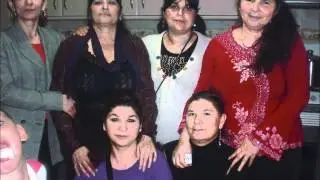 LA  FAMILIA  SANTIAGO  Y    MORENO