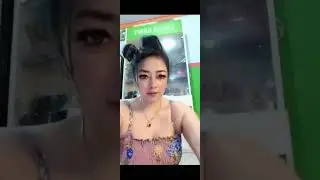 LAGI DUDUK SANTAI DIRUMAH YANG NYAMAN
