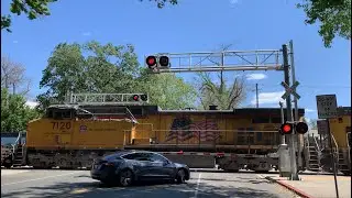 UP 6189 Z-Train Intermodal North - Capitol Avenue Railroad Crossing, Sacramento CA